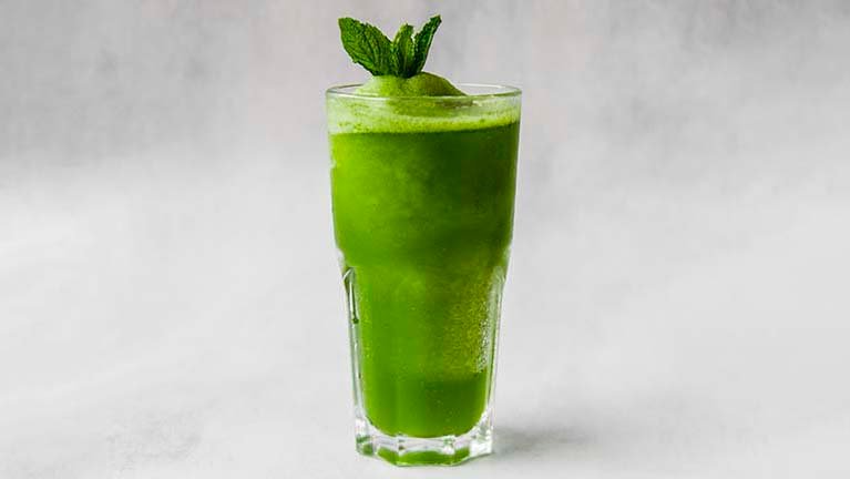 Limonada de hierba buena